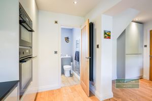 Photo 19- click for photo gallery